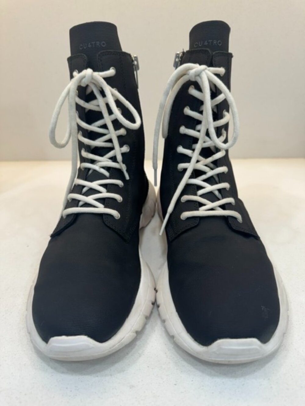 CU4TRO "Ninja Z" Men's Sneaker Boot sz 9 Black and White